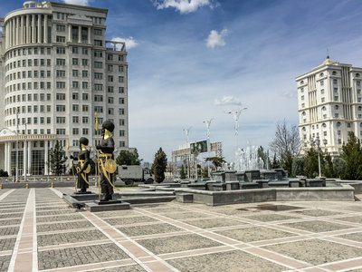 20170328_Marmorviertel_Turkmenistan.jpg