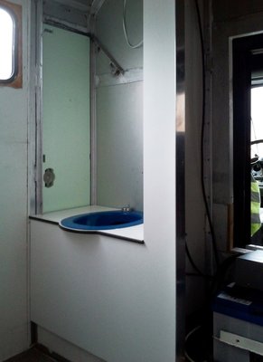Klo Nische 2_ShiftN (Large).jpg