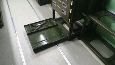 Schwerlastauszug komplett gezogen