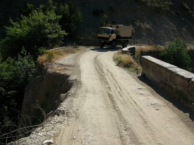 im 1. Drittel der Strecke Kelcyra - Berat