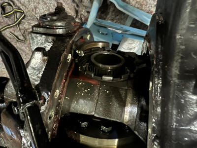 IVECO 120-25_Diff_03.jpg