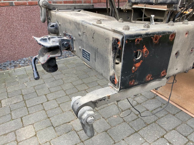 FRXAKWOXIAELj-G.jpg