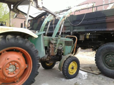 KAT_8x8_mit_Kran_1_b.jpg