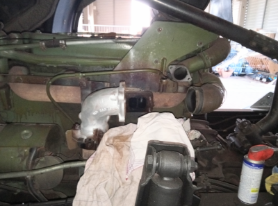 Der alte Turbolader hatte am Ende doch noch seine Possition geräumt nachdem er sich erst heftig gewehrt hatte. Dieser ging zurück an Mercedes als Austauschbauteil