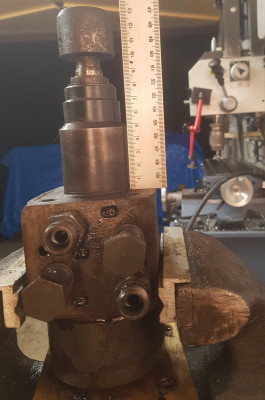 ZF-8450955154.jpg