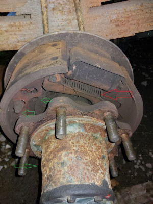 911B, Hinterachse kl.jpg