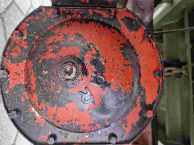 HinterachseDeckel.jpg