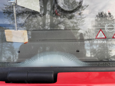 Frontscheibe Iveco spot.jpeg