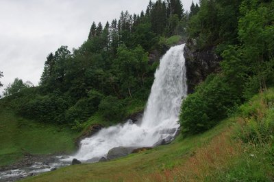 20130704_120012_Steindalsfoss_007.JPG