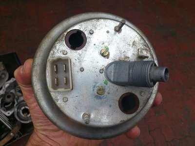 tacho3.JPG