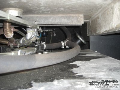 19 mm Schlauch mit Y-Stück zur Tankentlüftung