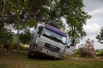 2015 mantoco Weltreise Ghana Lake Bosumtwa Kratersee Rainbow Garden Lodge Einbruch ins Wasserreservoir.jpg