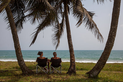 2015 mantoco Weltreise Ghana Atlantikkueste Asemko Traumplatz am Meer unter Palmen.jpg