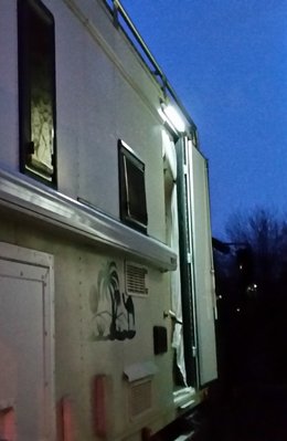 licht-ueber-tuer.jpg