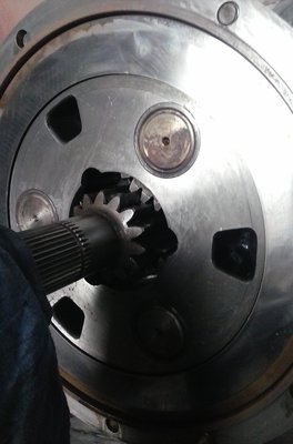 Gegenplatte mit Planetengetriebe. Auf dem Ritzel sitz dann die Bremsscheibe