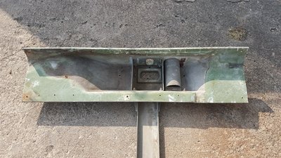 hier kann man die Stellen gut erkennen, auf denen die Verklebung war