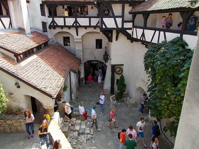 57 Schloss von innen.jpg