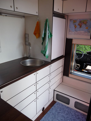 wohnmobil_selbstausbau_Küche_1040244_r.jpg
