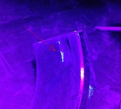 Pleuel im UV Licht
