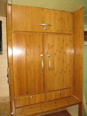 Schrank.jpg