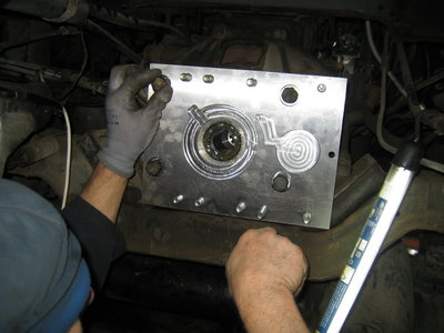 6- Mounting the adapter palte.JPG