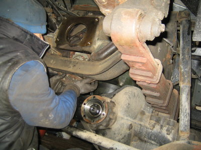 1- Removing Clutch Plate.JPG