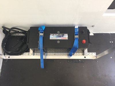 Batteriehalterung