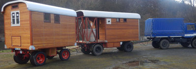 Hier fertig und angehangen an der Sauna