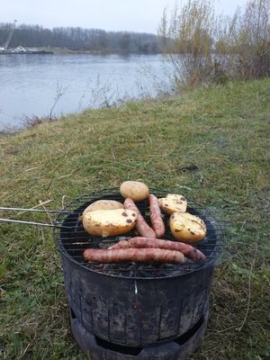 13204 Grillen.jpg