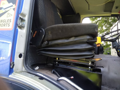 ISRI-Beifahrer-Sitz-03-WEB.jpg