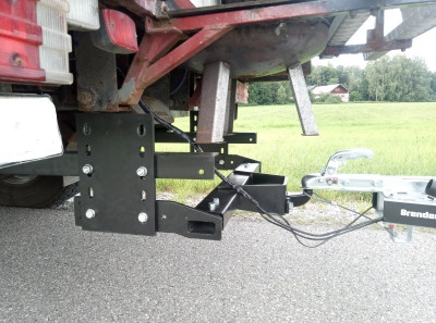 Anhängerkupplung (1)_LI.jpg
