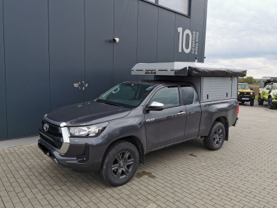 hilux+acc.jpg