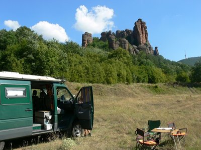 An den Felsen von Belogradčik in Bulgarien.<br />Ein bisschen wie bei uns im Elbsandsteingebirge, wo wir wohnen.<br />.