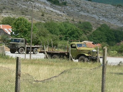 GAZ 66 und ZIL 157. Alles Benziner!<br />.