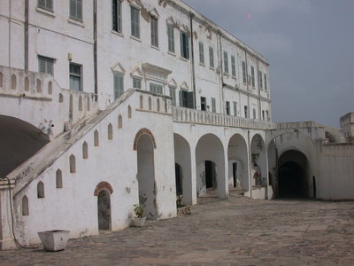 Innnenhof der Sklavenburg in Cape Coast