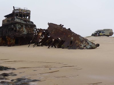 06b Wrack bei Pipas Beach.JPG