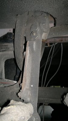 Die Pumpe seitlich, wozu der Schlauchstutzen ist ??