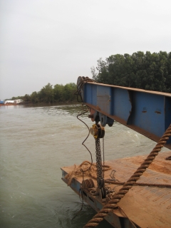 Hydraulikersatz Fähre GambiaRiver.jpg