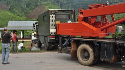 Laos (Boten) – Beladen