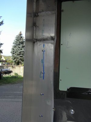 Das sind die Nieten zum Befestigen am Shelter