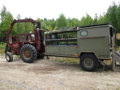 Transportmittel-im-Elchpark.jpg