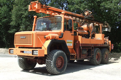 Dicker Hauber mit fetten Schlappen