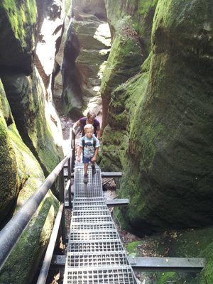 Auf dem Weg zu den Schramsteinen
