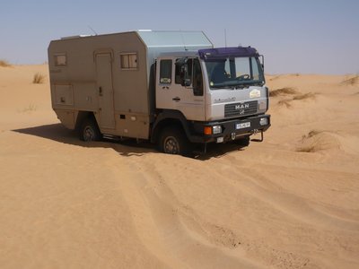 0763 LKW im Sand.JPG