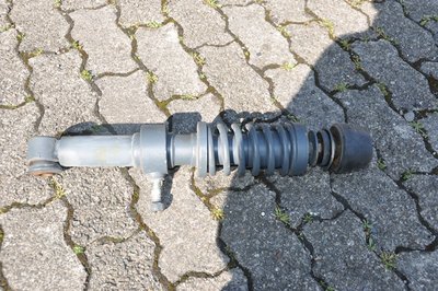 Fahrerhausdäpfer_ausgebaut