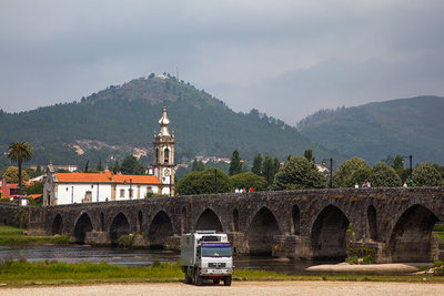 2014 mantoco Weltreise Portugal Ponte de Lima romanische Brücke.jpg