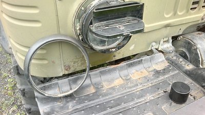 russische Tarnblenden für Frontscheinwerfer am GAZ 66