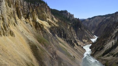 Der &quot;yellow stone&quot; des Grand Canyon von Yellowstone --- daher der Name