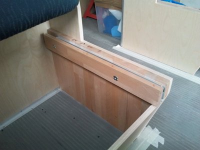 Schwerlastauszug innen eingezogen (Large).jpg