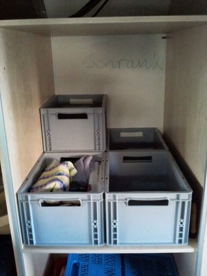 Euroboxen 40 x 30 x 22 (Large).jpg